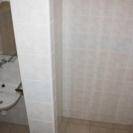 Casa de hóspedes Mir 3*